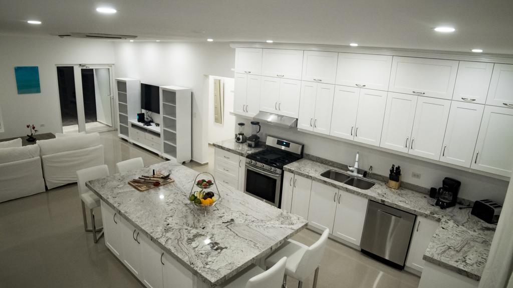 Villa Noah Palm Beach Esterno foto