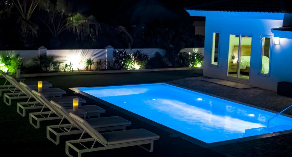 Villa Noah Palm Beach Esterno foto